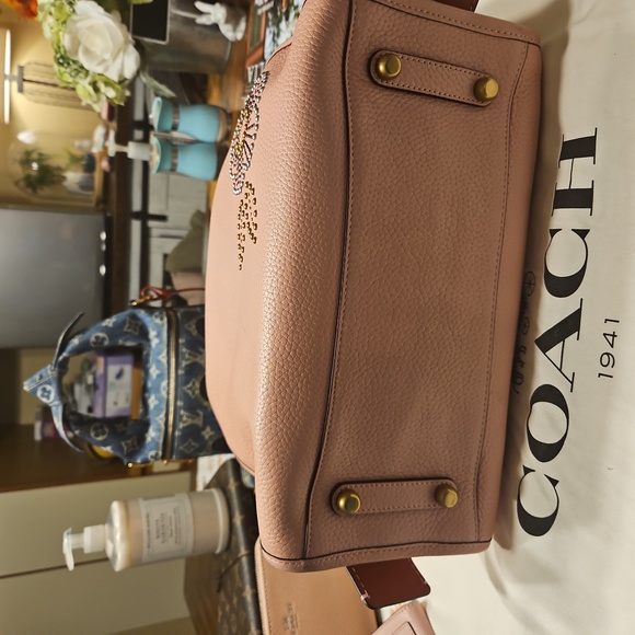 Coach Tea Rose Rogue Set - Picture 5 of 16